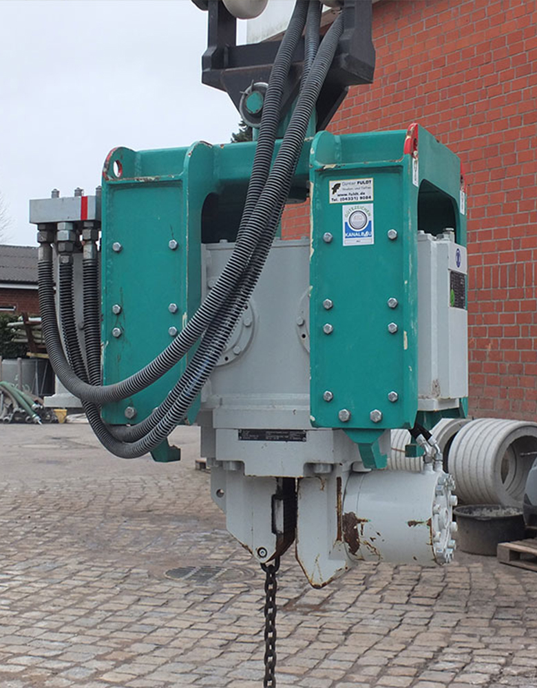 fuldt_anbauvibrator-mit-bohr_maschinenpark_780x1000